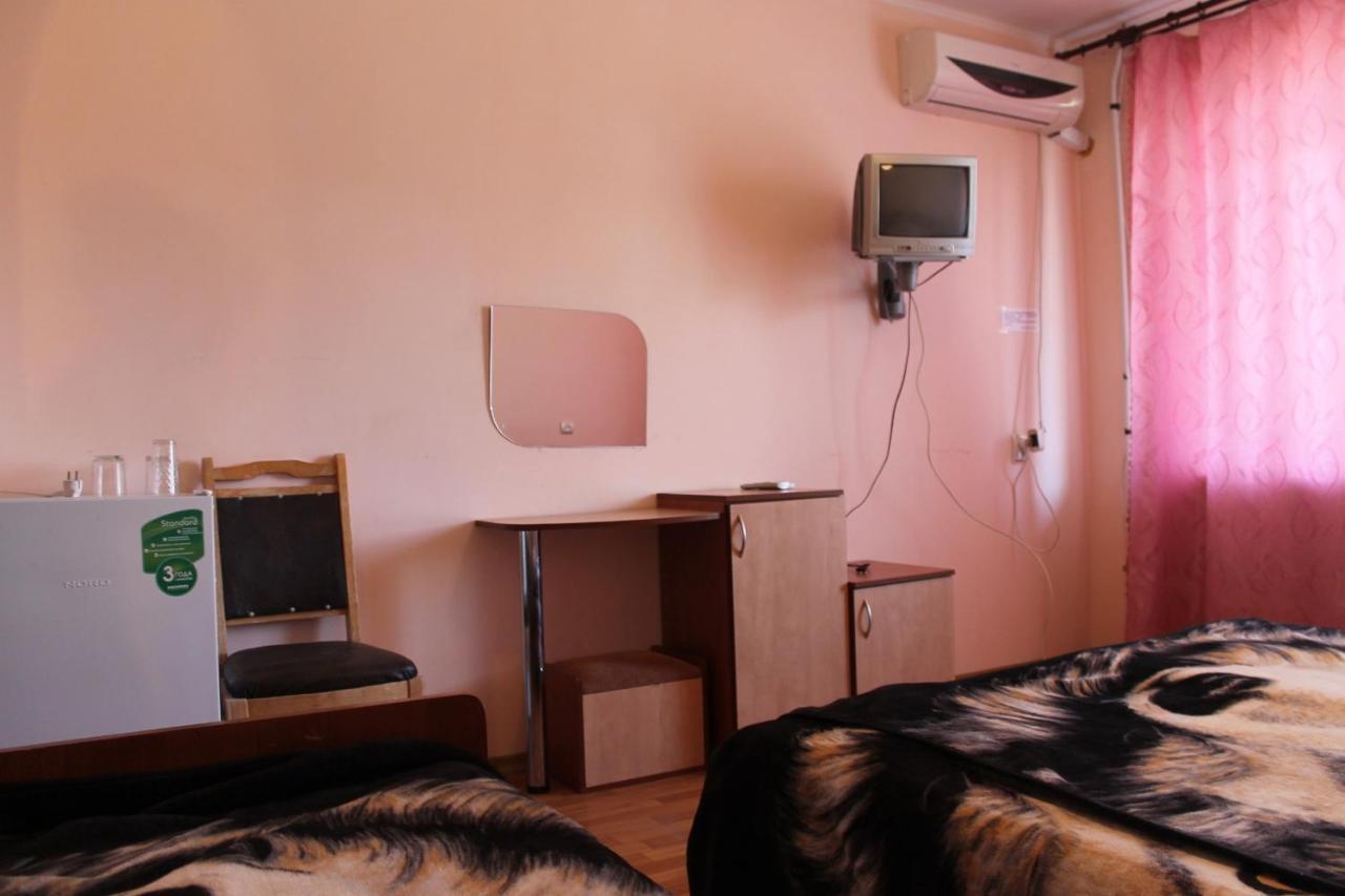 Kometa-2 Hotel Koblevo Phòng bức ảnh