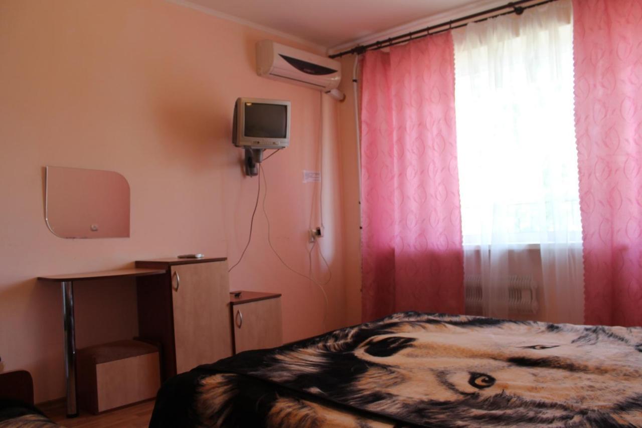 Kometa-2 Hotel Koblevo Phòng bức ảnh