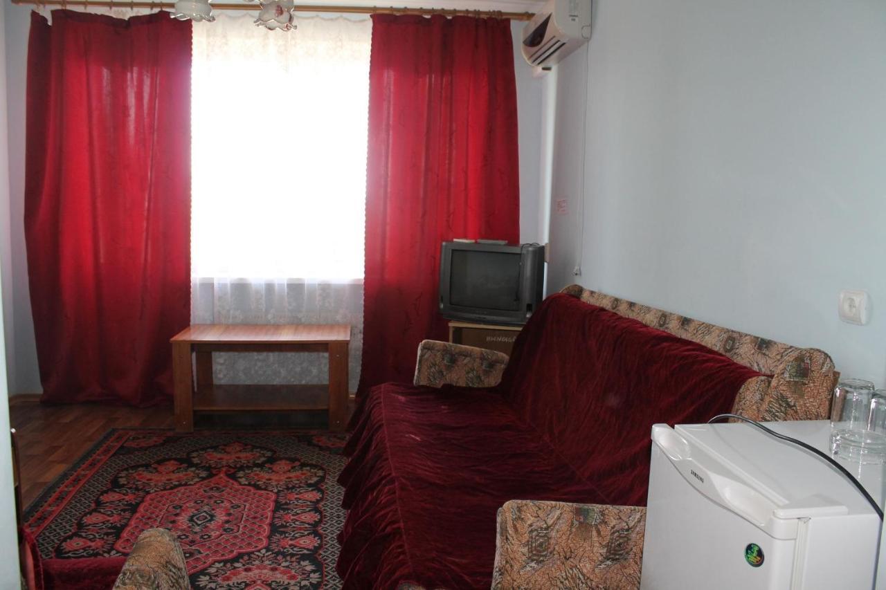 Kometa-2 Hotel Koblevo Phòng bức ảnh